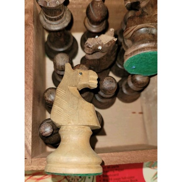 Vintage German Staunton Chess Set Carved Wood Figures Felt Pad COMPLETE Rosewood - Picture 4 of 7